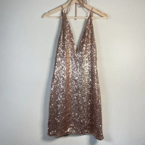 Hello Molly Sequin Halter Dress Size 6 HoCo Party Holiday Date Night Glitter NWT - Picture 2 of 12